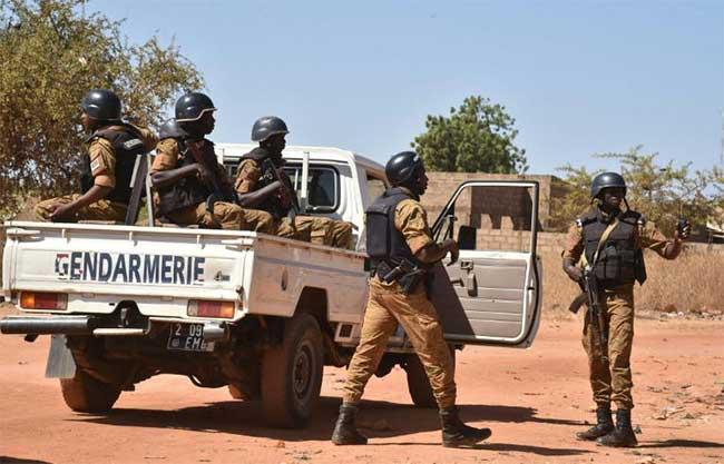 Mort de 10 gendarmes à Toéni