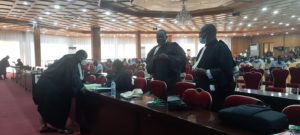 Quelques minutes avant le début du procès Thomas Sankara au tribunal militaire de Ouagadougou.