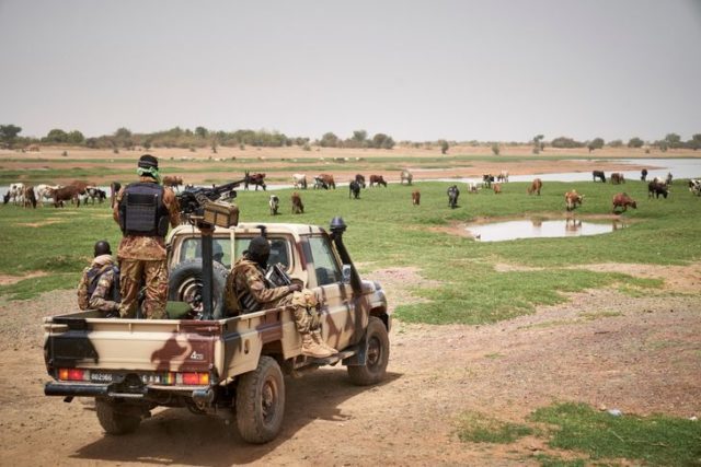 soldats-larmee-malienne-patrouillent-region-centre-28-fevrier-dernier-illustration_0