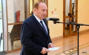 Départ ambassadeur France Hallade