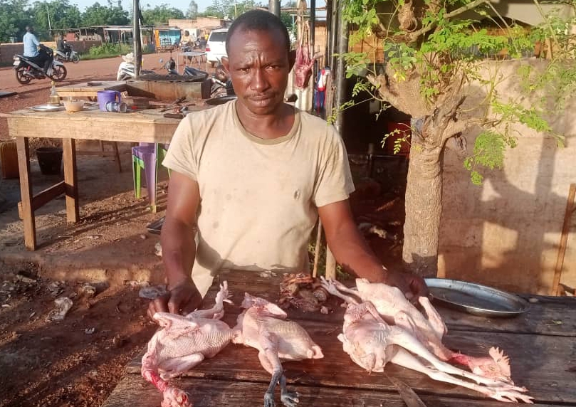 « Nous rencontrons d’énormes difficultés dans la vente et l’achat des poulets», Mohamed Dicko