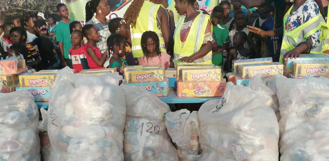 Ouagadougou Spectacle cadeaux enfants