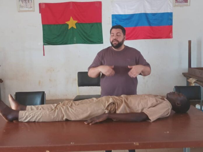 Formation en premier secours médical au Lycée municipal Bambata