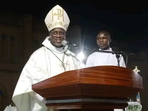L'archevêque métropolitain de Ouagadougou, Mgr Prosper Kontiébo