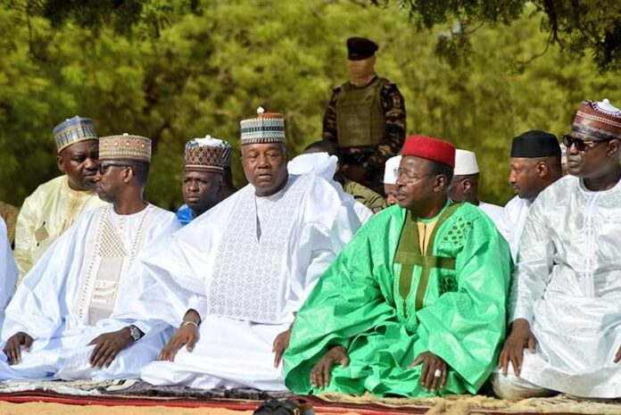 Le général Abdourahamane Tiani lors de la célébration du Ramadan à Niamey