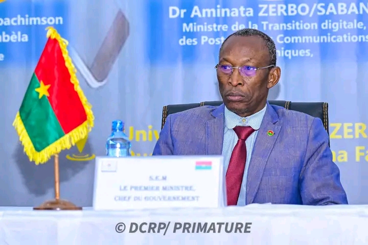 Le premier ministre Apollinaire Kyelem