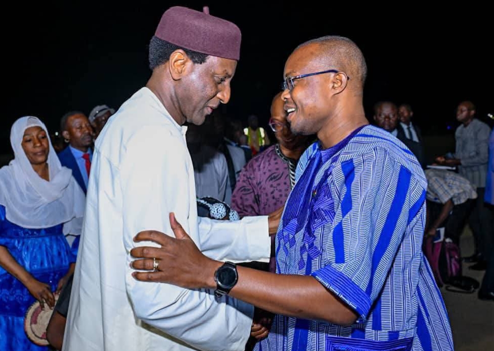 Le chef du gouvernement burkinabè a été accueilli à sa descente d'avion par son homologue du Niger, Ali Lamine Zeine