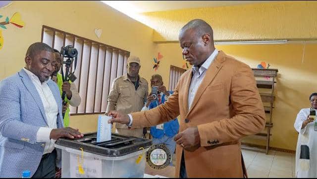 Le général Brice Oligui Nguema, président de la Transition, a voté lors du référendum de novembre 2024