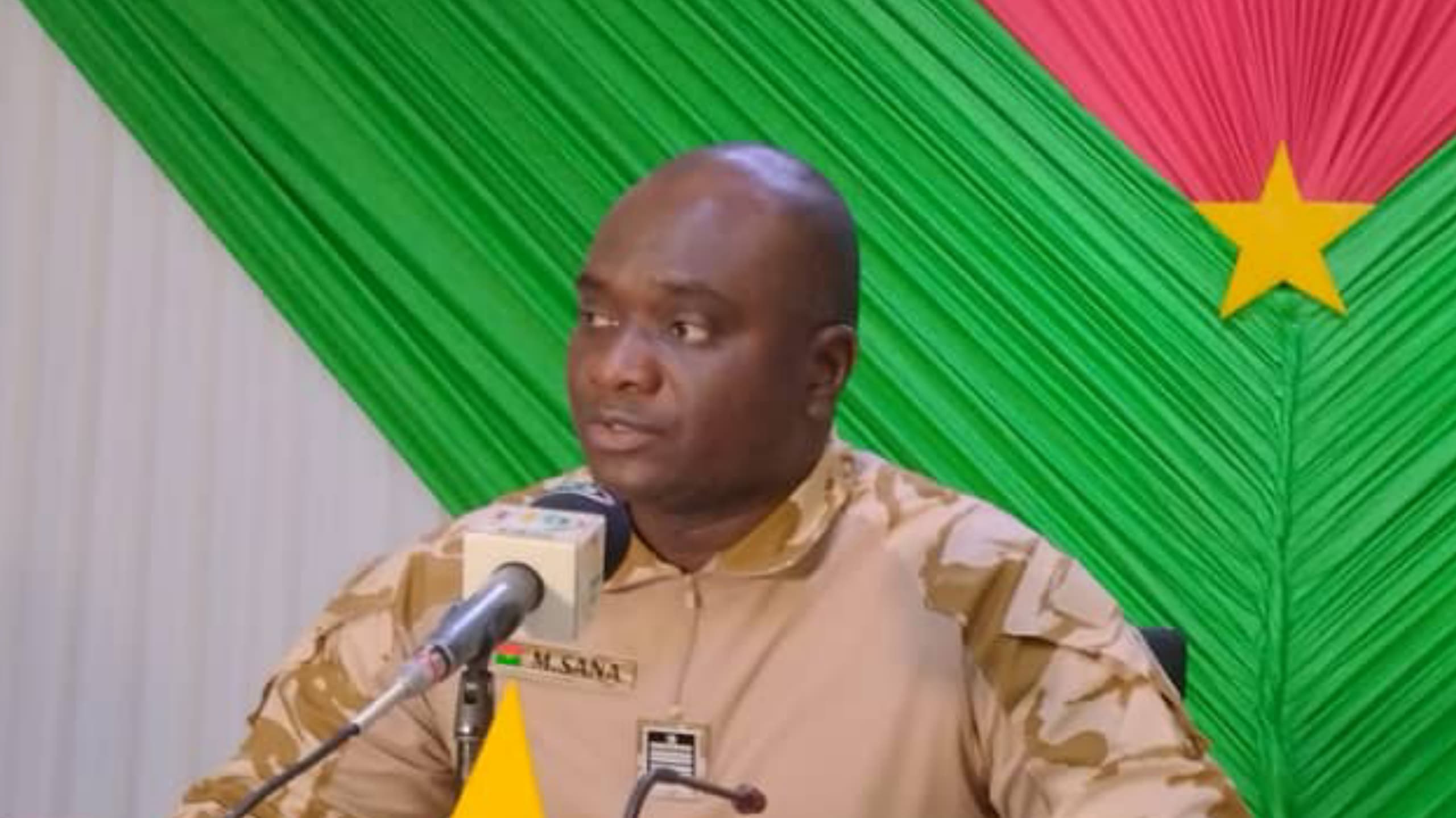 Le ministre de la Sécurité, Mahamadou Sana