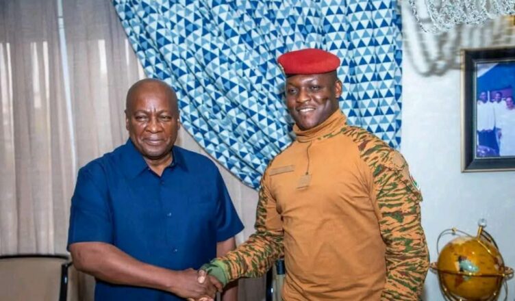 Le président John Dramani Mahama attendu à Ouagadougou