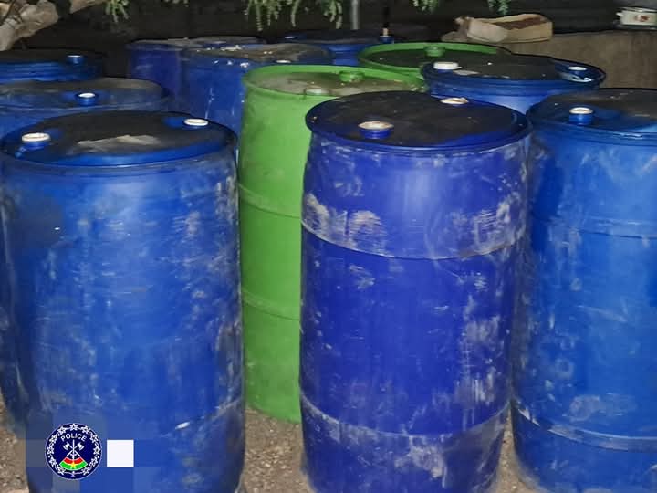 Les barriques de gasoil frauduleux ont été saisies par la police