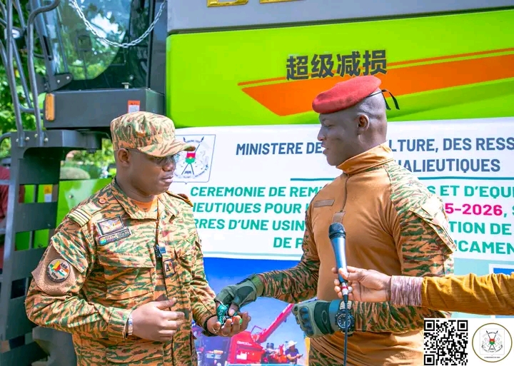 Remise d'équipements et d'intrants agro-pastoraux