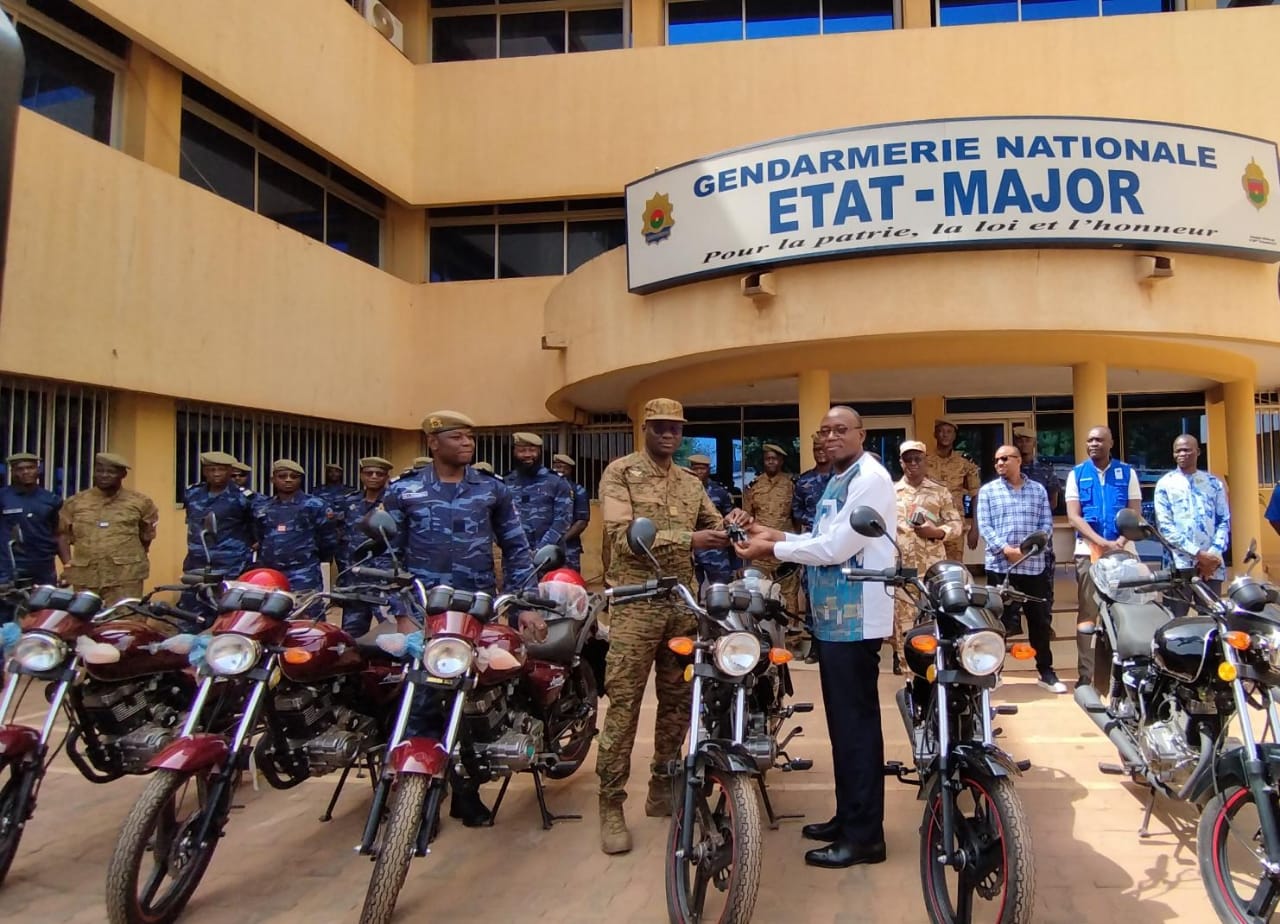Lutte contre le terrorisme : Le PNUD offre 100 motos à la Gendarmerie nationale