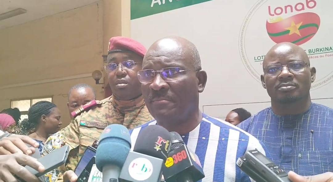 Le Directeur général de la Loterie nationale burkinabè (LONAB), Ibrahim Ben Harouna Zarani