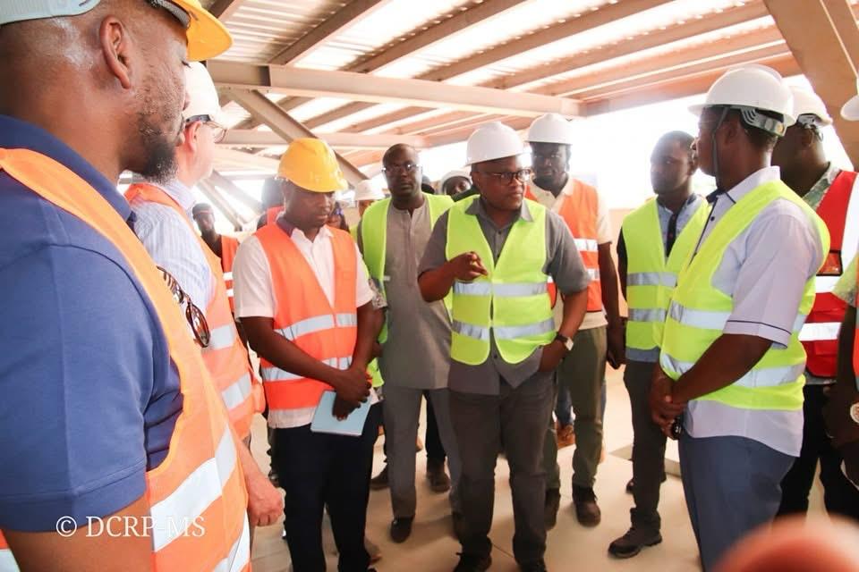Bobo-Dioulasso : le ministre de la Santé met la pression sur les entreprises du Centre de radiothérapie