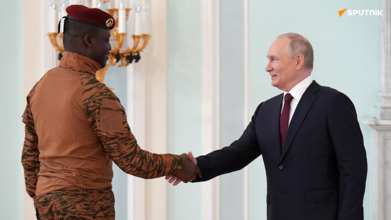 Rencontre entre le capitaine Ibrahim et Vladimir Poutine