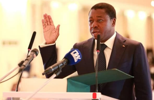 Faure Gnassingbé prêtant serment. Photo d'illustration